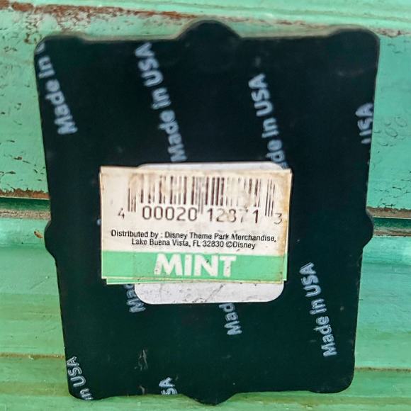 Disney Epcot International Festival of the Arts Figment Magnet Set - Picture 8 of 8